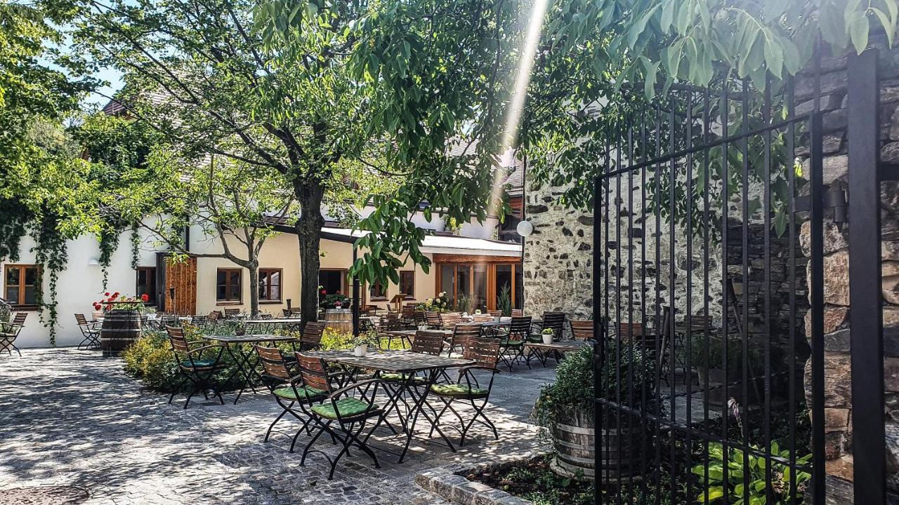 Weinhaus Nigl - Hotel, Restaurant Und Spa Senftenberg Exterior foto